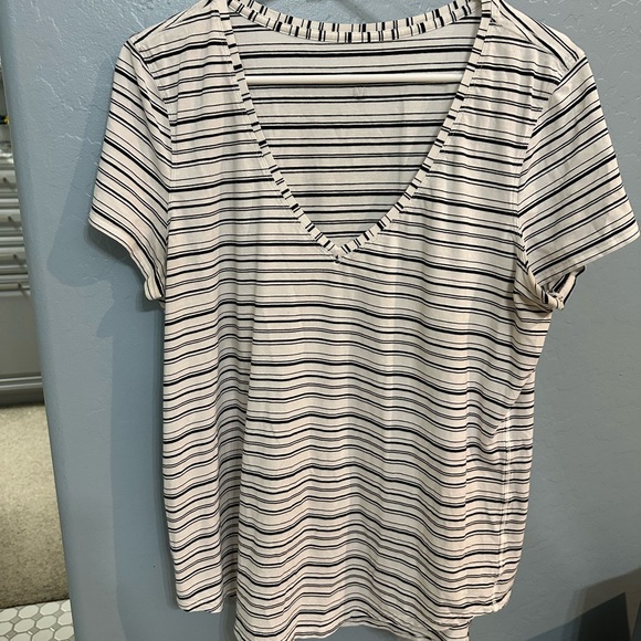 Striped V-Neck Lululemon Love Tee, size 12 - Picture 1 of 3